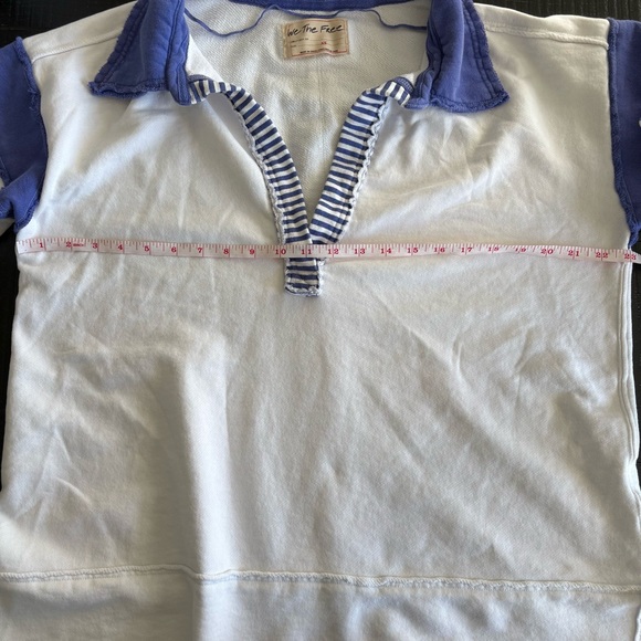 We The Free V-Neck Pullover - Picture 4 of 9